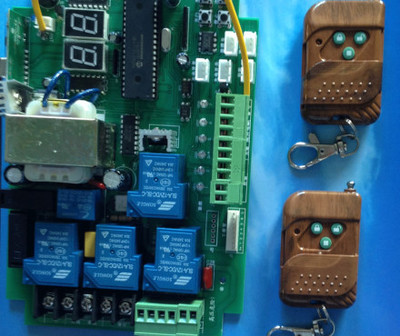 【供應(yīng)廠家直銷無(wú)軌機(jī)器人控制器QY-WGSSM】_